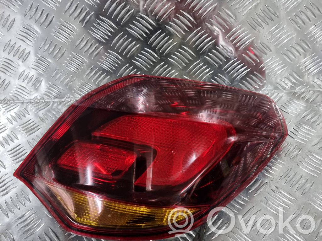 Rear/tail lights