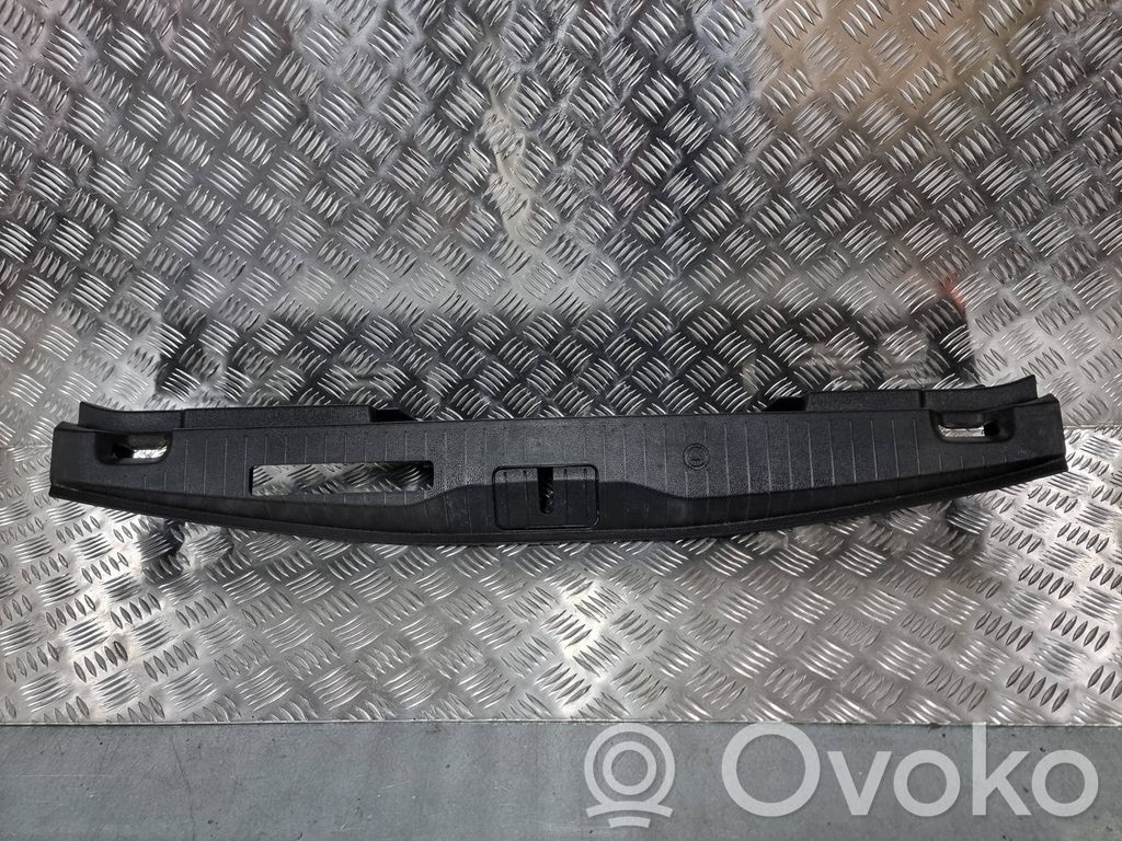 Opel Meriva B Osłona pasa bagażnika 