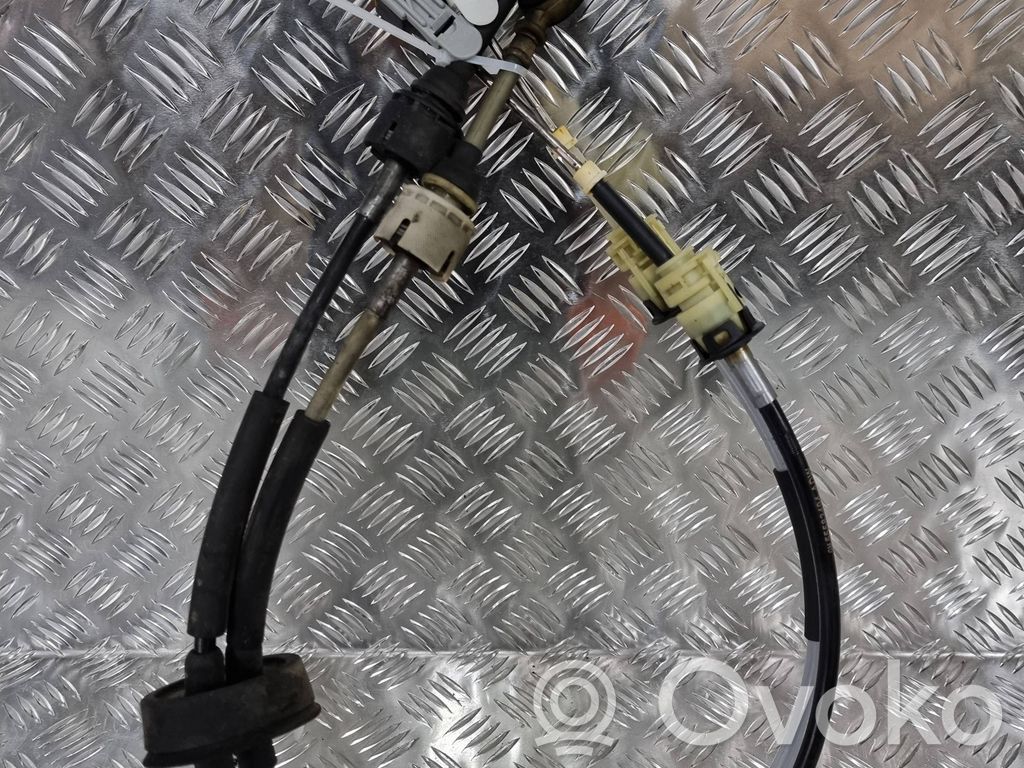 Opel Meriva B Gear shift cable linkage 