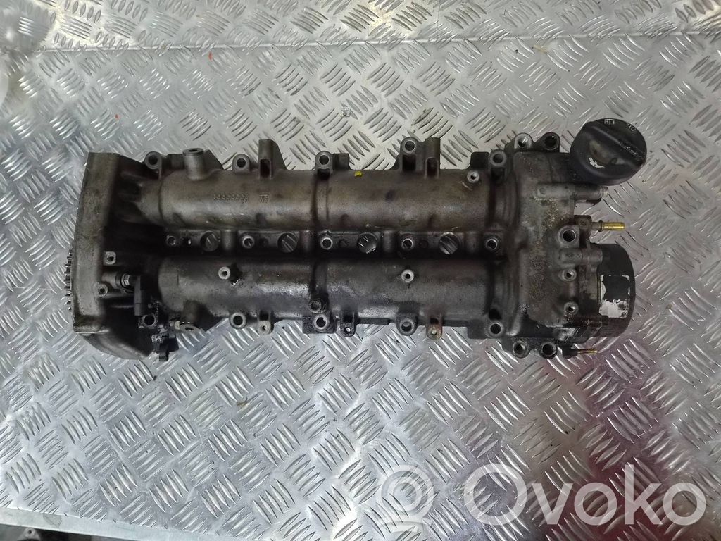 Opel Insignia A Rocker cam cover 
