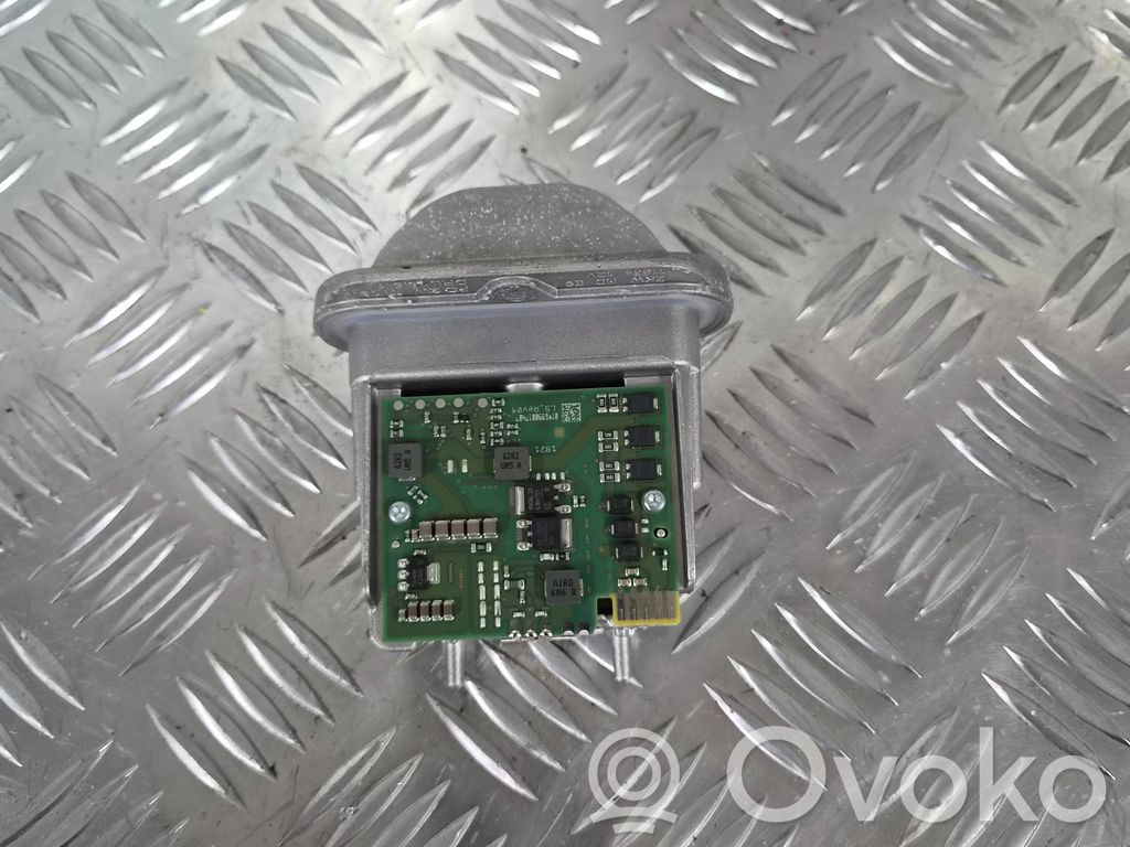 Opel Astra K Módulo de control de balasto LED 