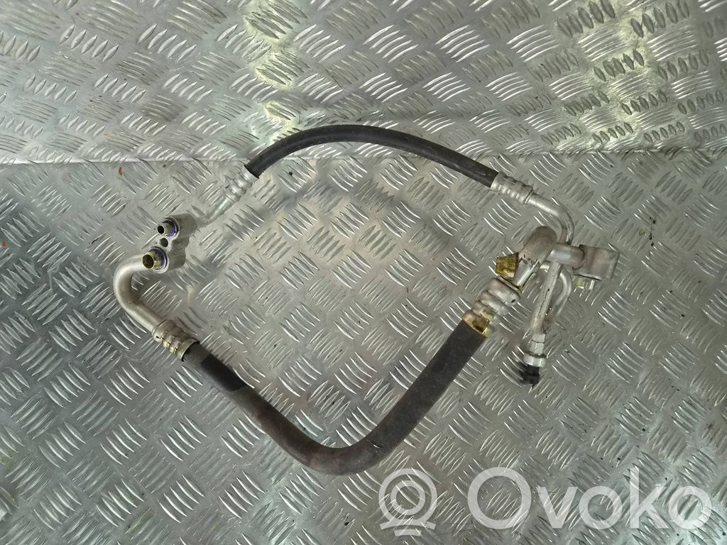 Opel Astra K Ilmastointilaitteen putki (A/C) 