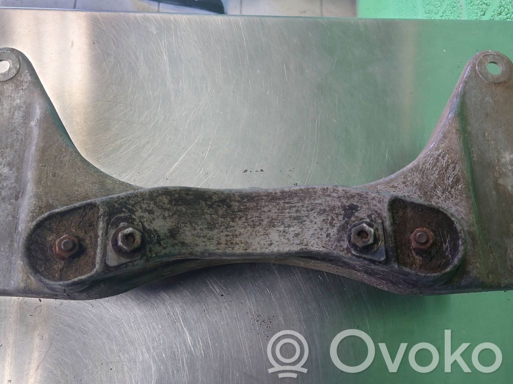 BMW 5 E39 Gearbox mounting bracket 