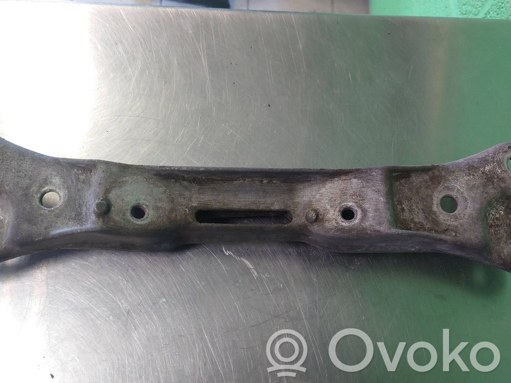 BMW 5 E39 Gearbox mounting bracket 