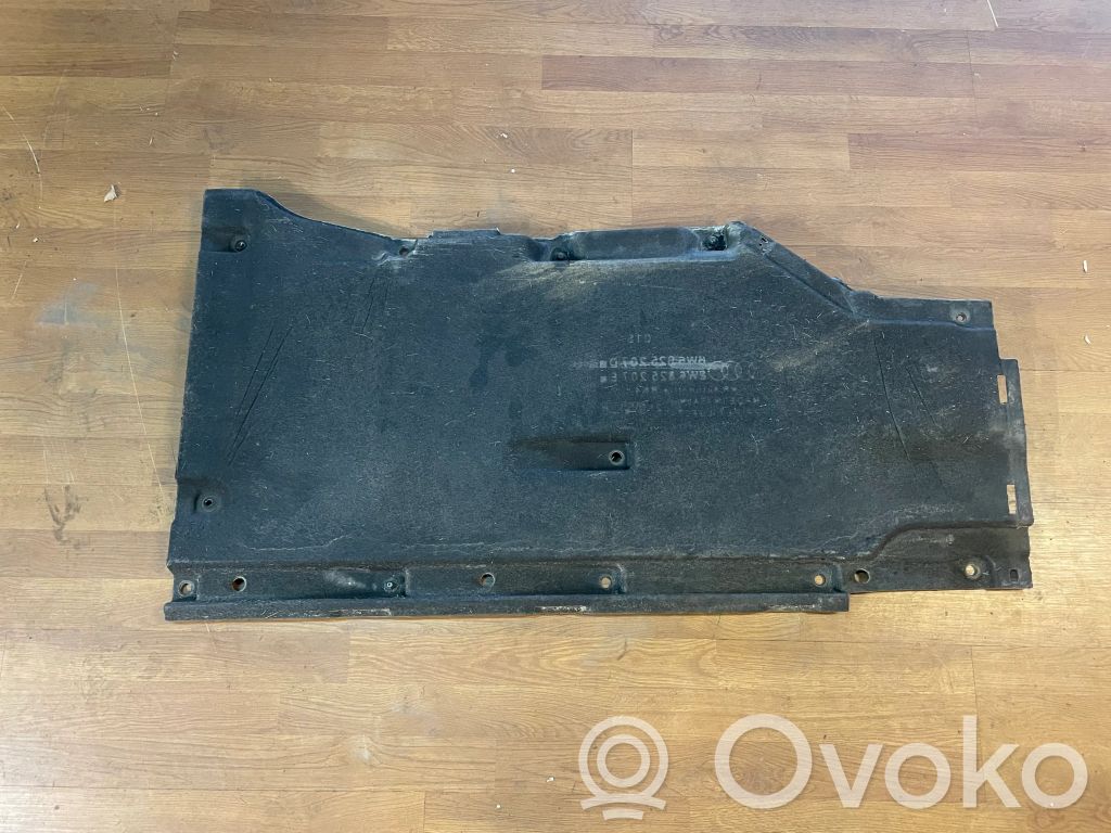 Audi A5 Protección inferior lateral 