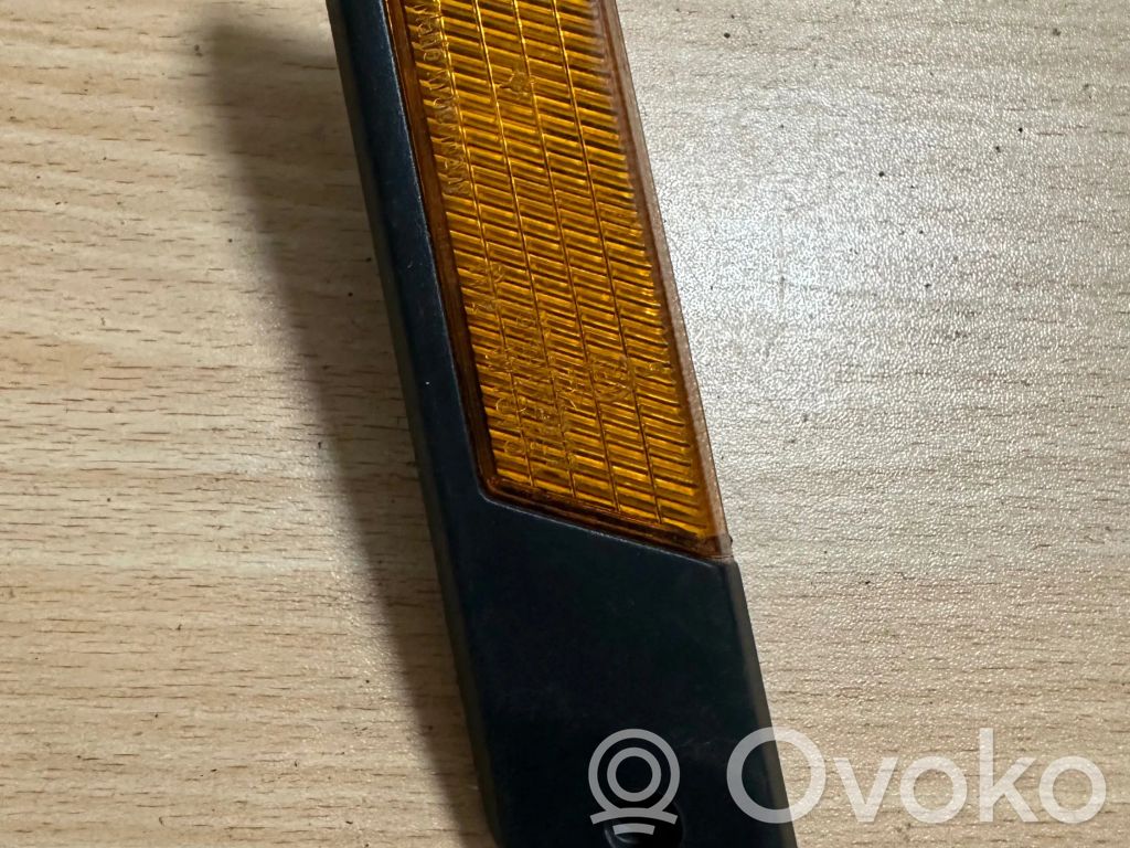BMW 3 E30 Front fender indicator light 