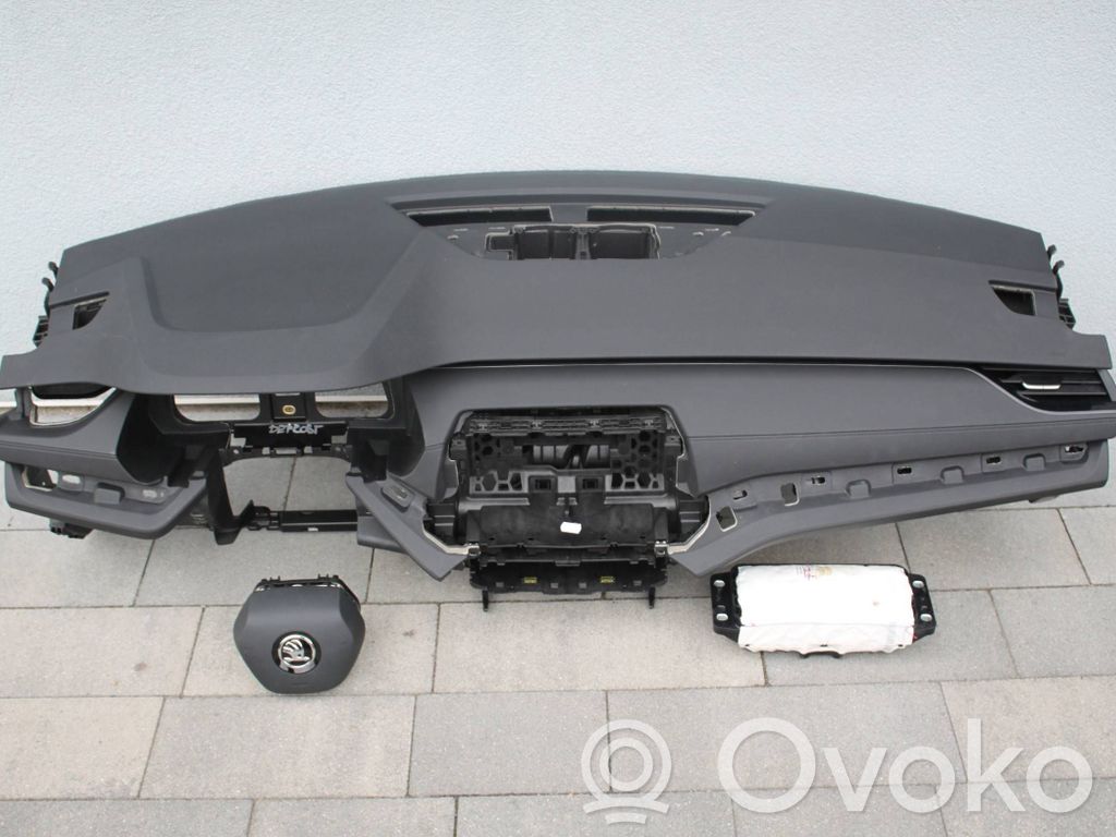 Skoda Octavia Mk4 Panel de instrumentos 