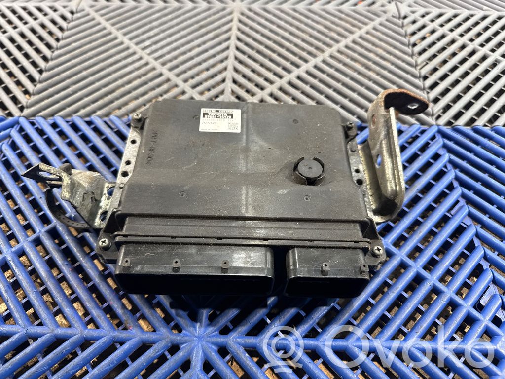 Lexus CT 200H Engine control unit/module 