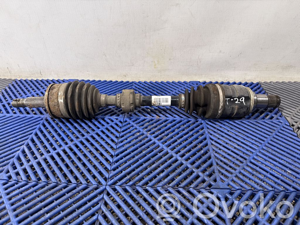 Toyota Auris E180 Priekšējā pusass 