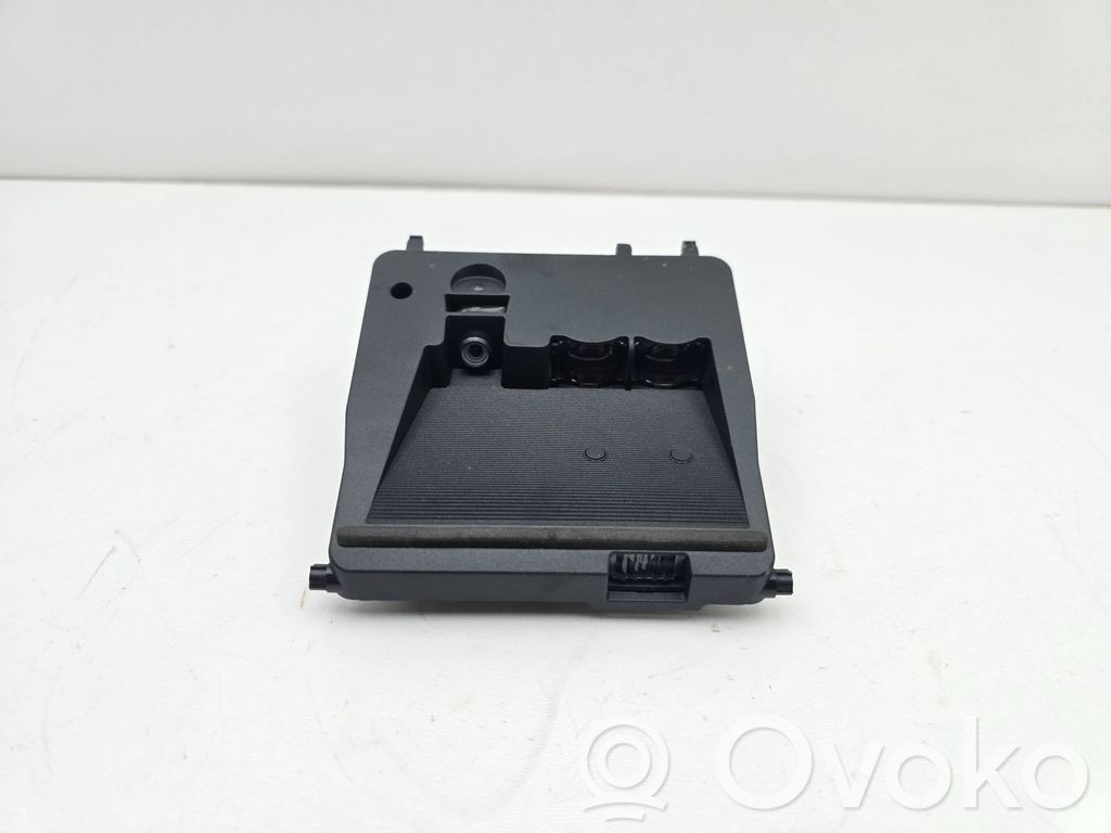 Toyota Auris E180 Windshield/windscreen camera 