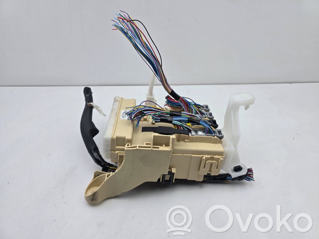 Toyota Auris E180 Sulakemoduuli 