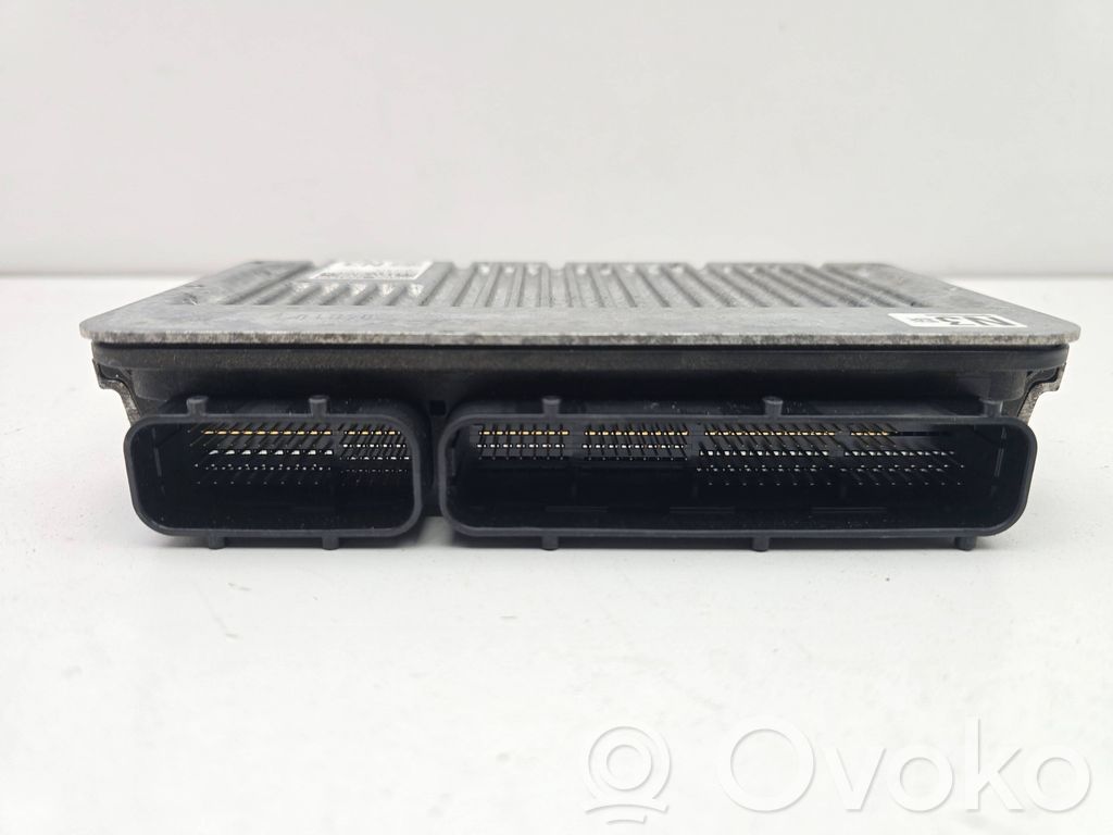 Engine control unit/module   896610U230,MB2762002821