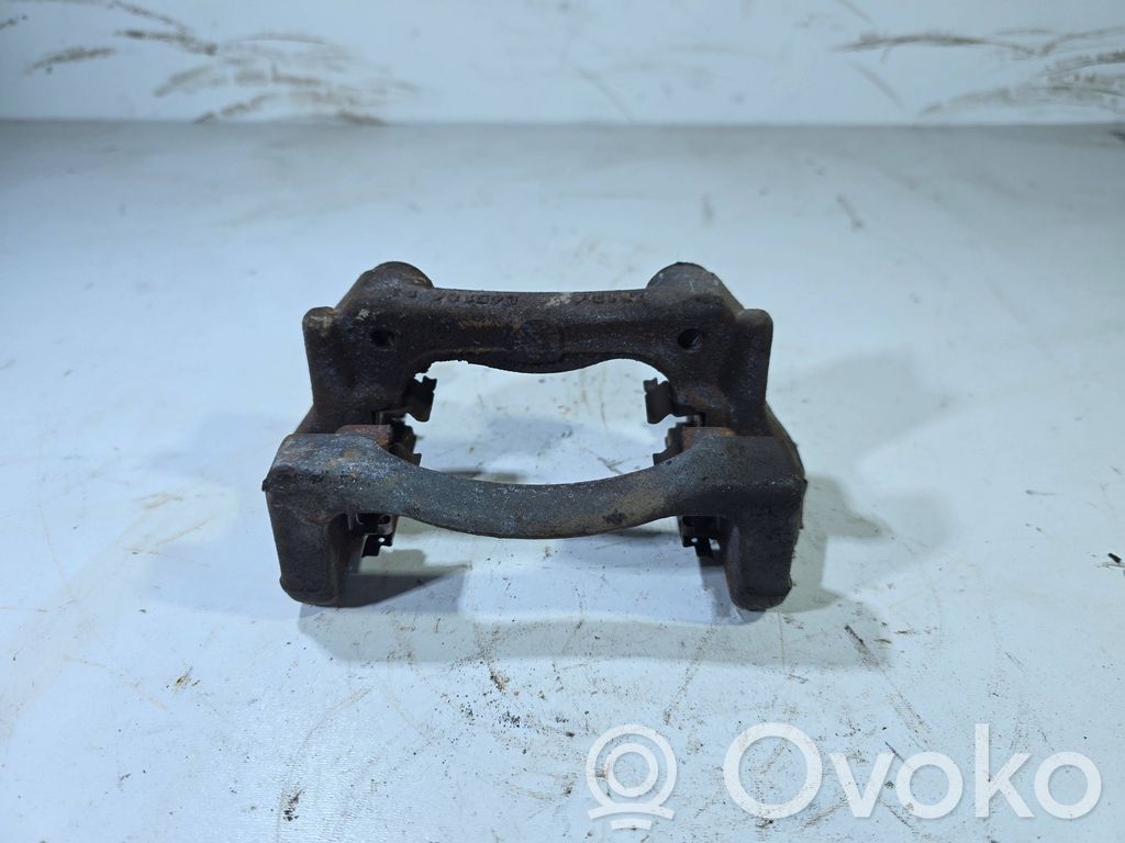 Toyota Auris E180 Mocowanie / Zacisk hamulca tylnego 