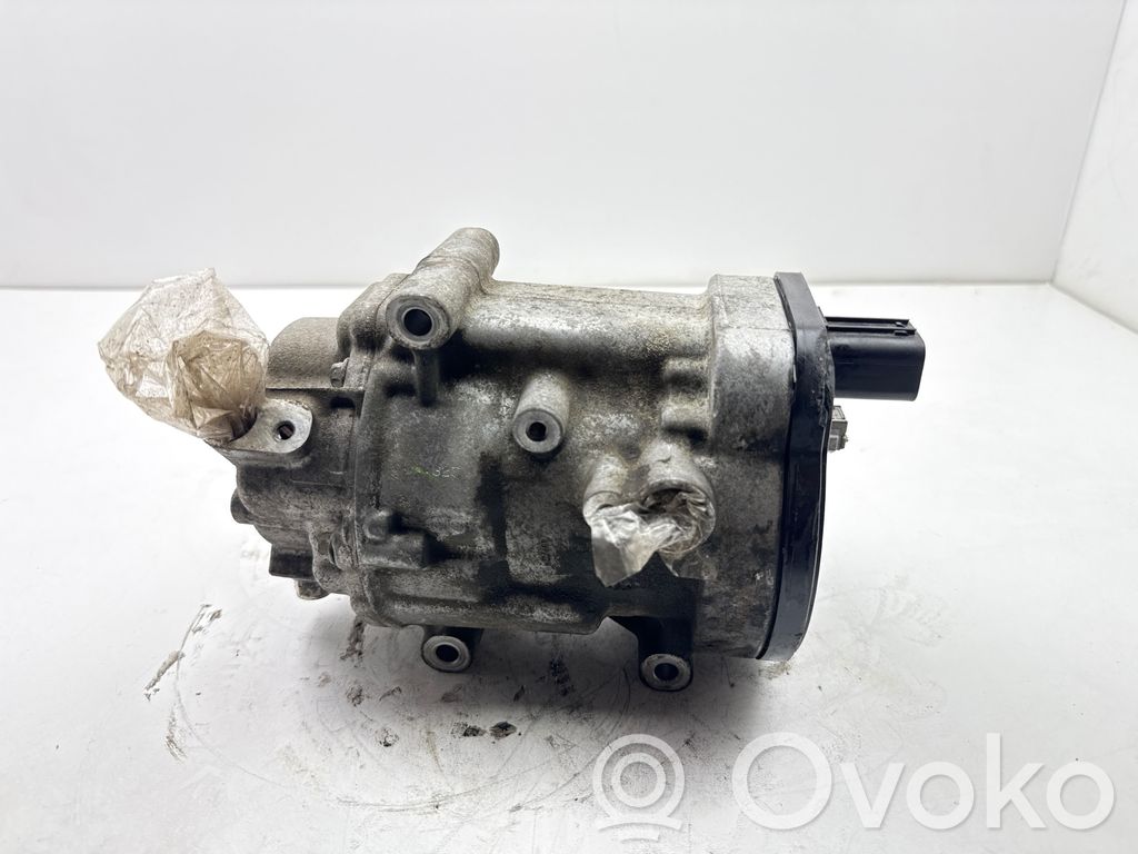 Toyota C-HR I Air conditioning (A/C) compressor (pump) 