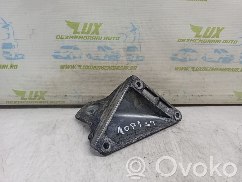 BMW 5 E60 E61 Engine mounting bracket 
