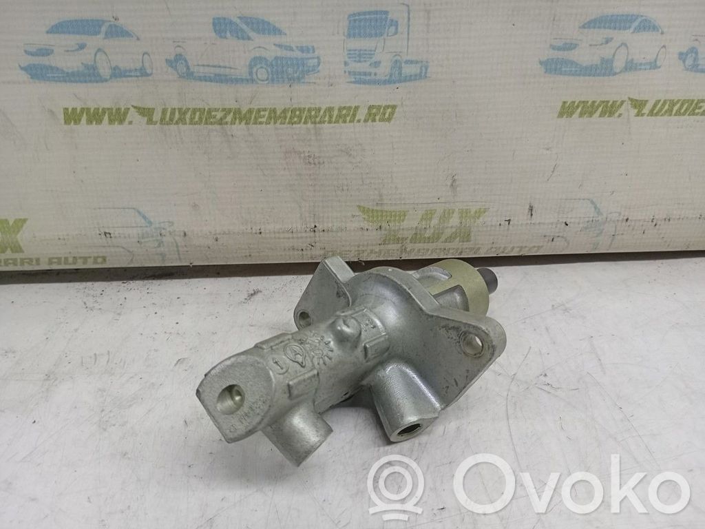 Audi A4 S4 B8 8K Cilindro de freno maestro 