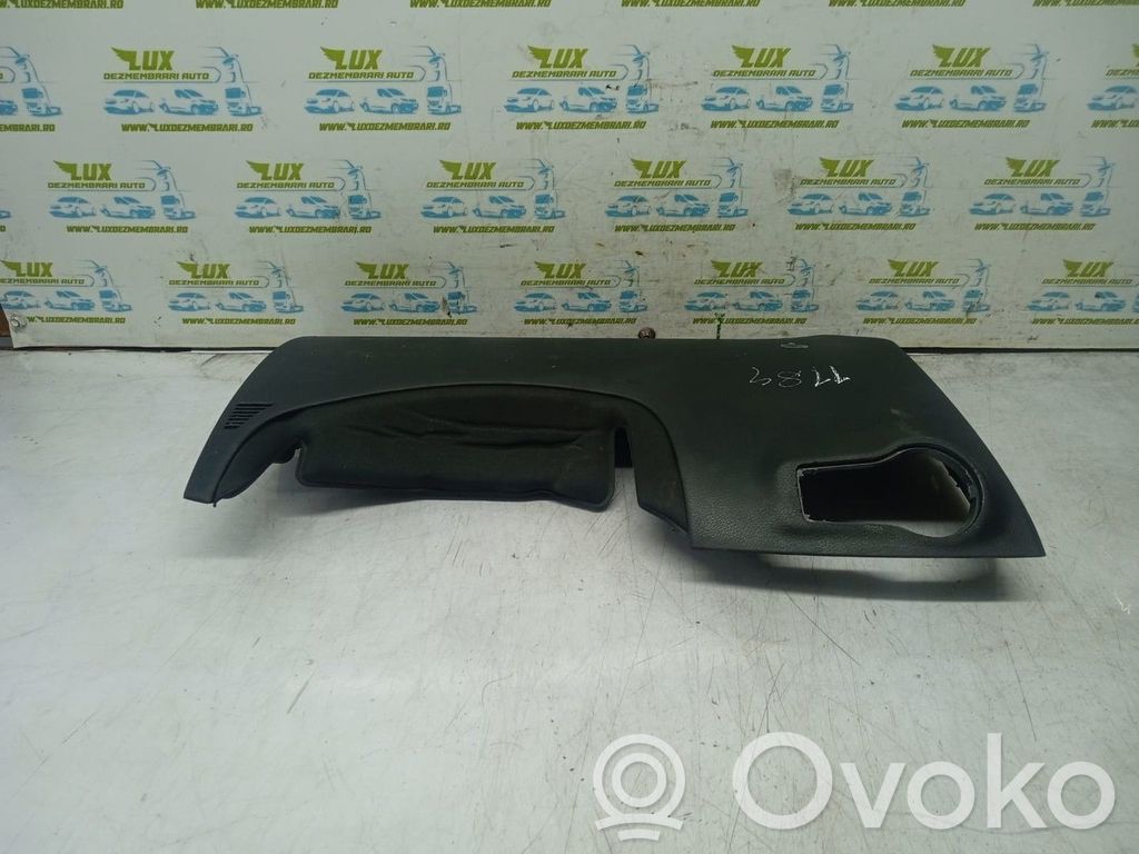 Moldura del panel   5UT68TRMAA