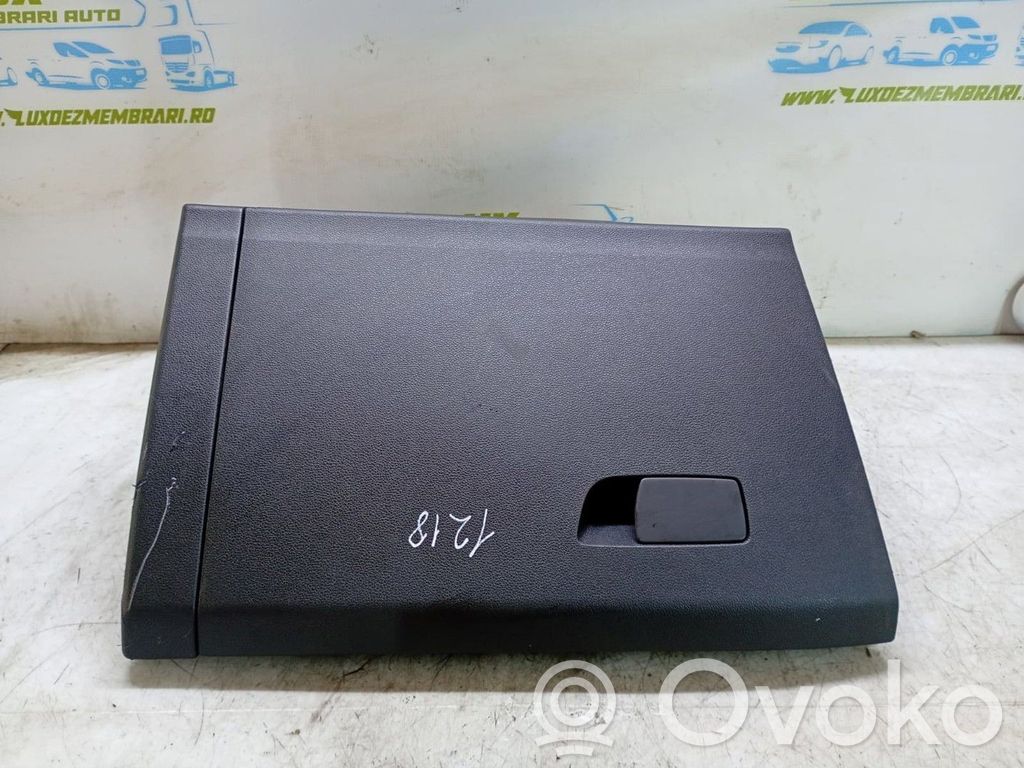 Guantera   685007128R