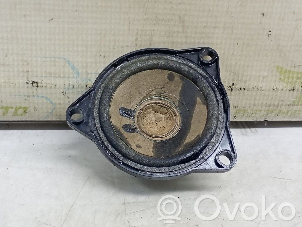 Porsche Cayenne (92A) Front door speaker 