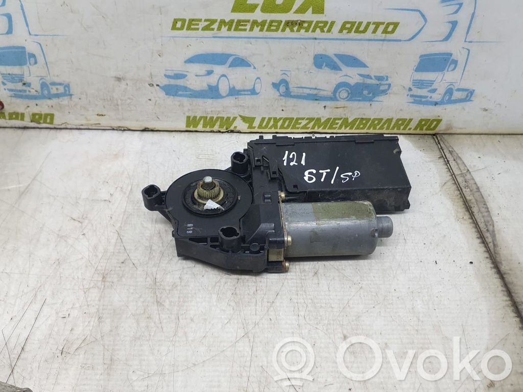 Audi A8 S8 D3 4E Takaoven ikkunan nostomoottori 