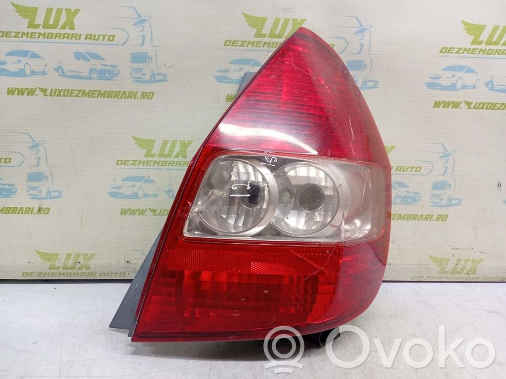 Rear/tail lights   E137995