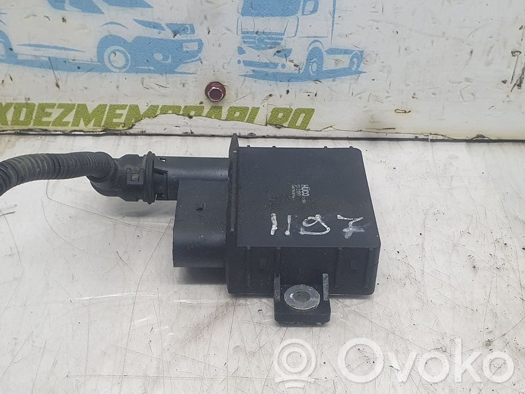 BMW 1 E81 E87 Kvēlsveču relejs 
