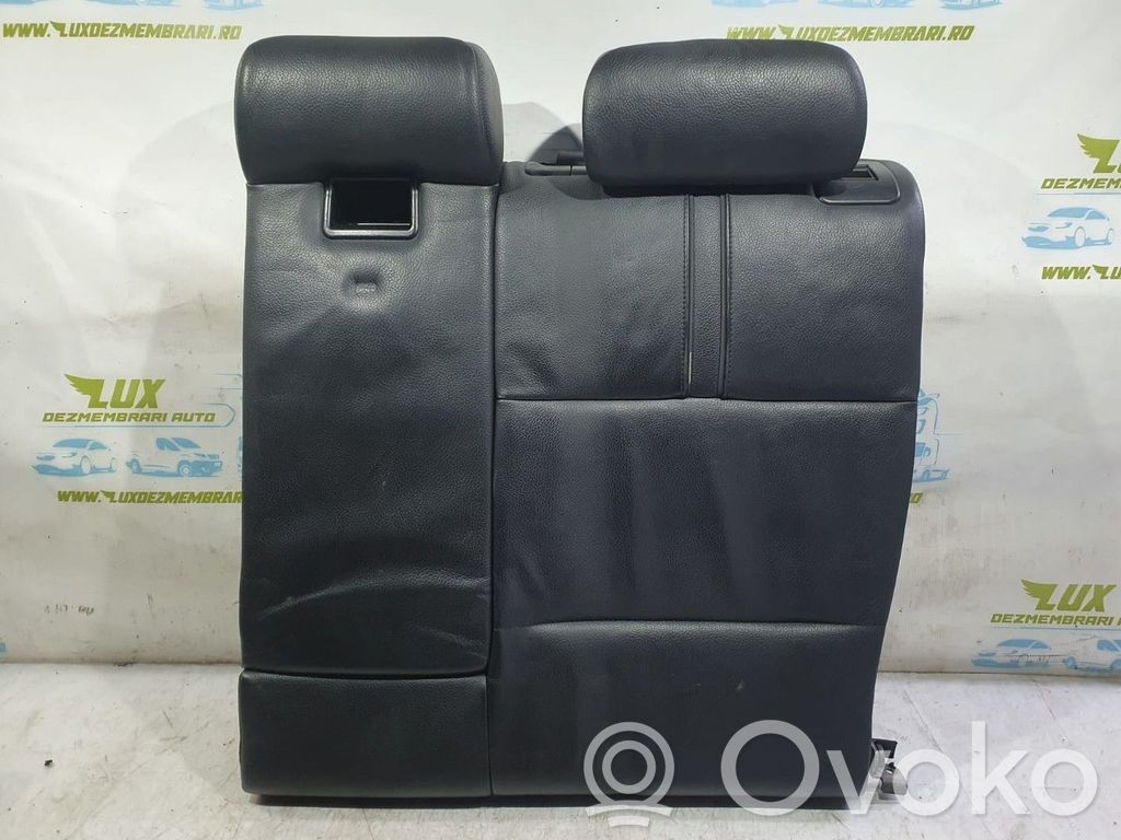 Asiento trasero   3330011