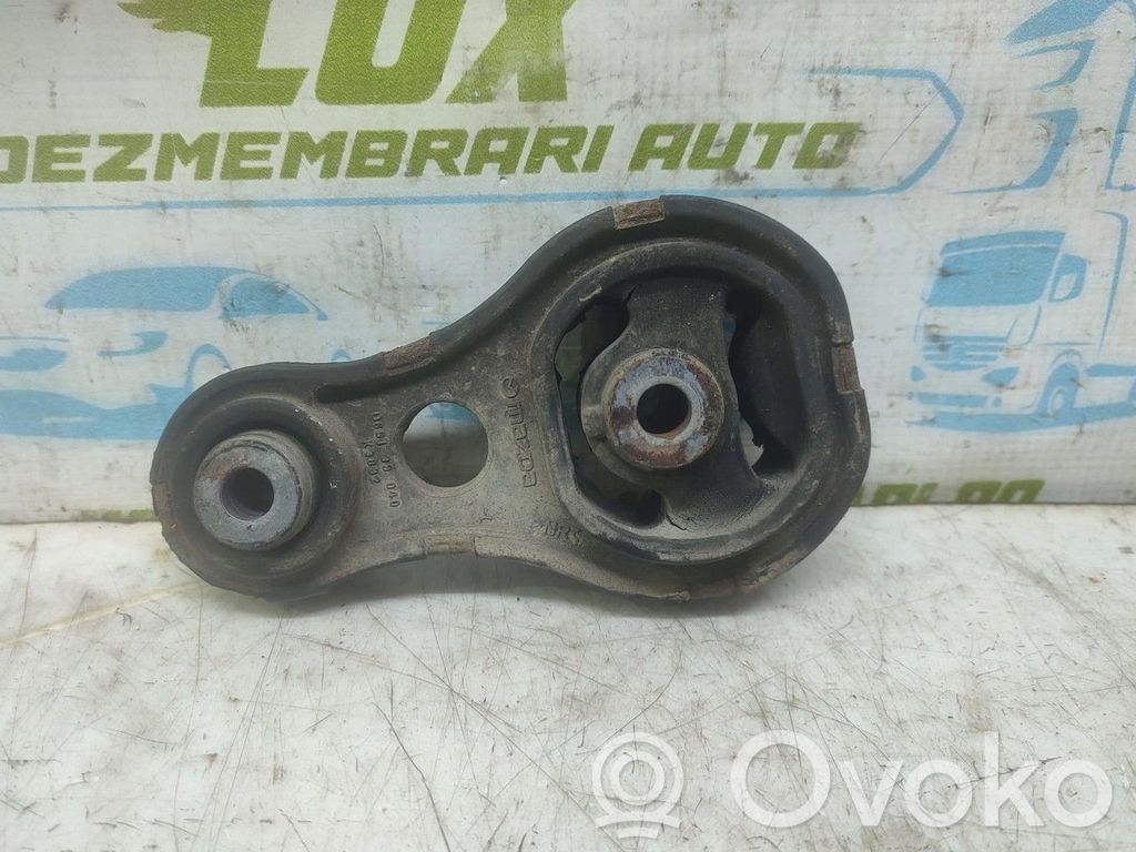Mazda 2 Engine mounting bracket 