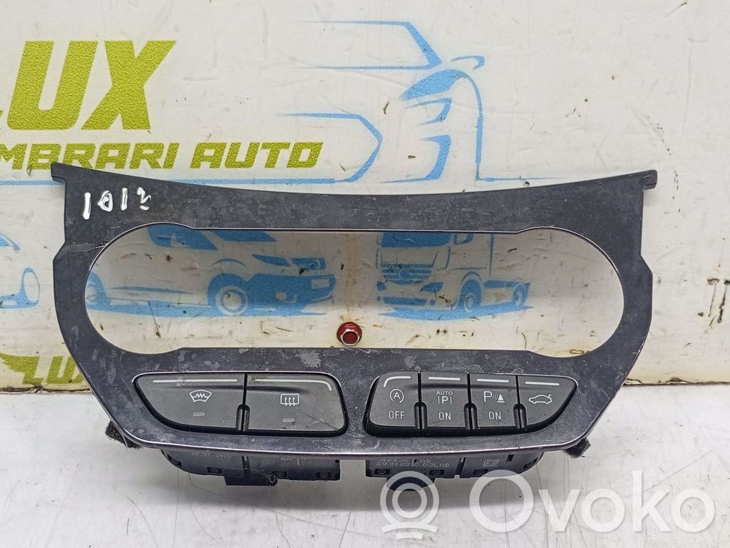 Ford Kuga II Un conjunto de interruptores 