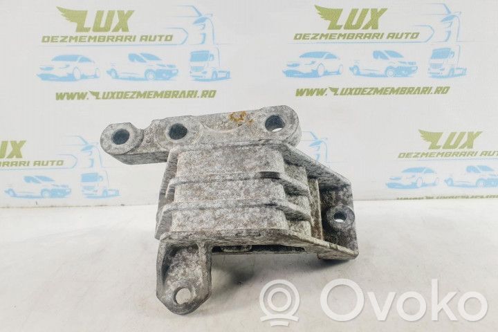 Opel Vectra C Engine mount bracket 