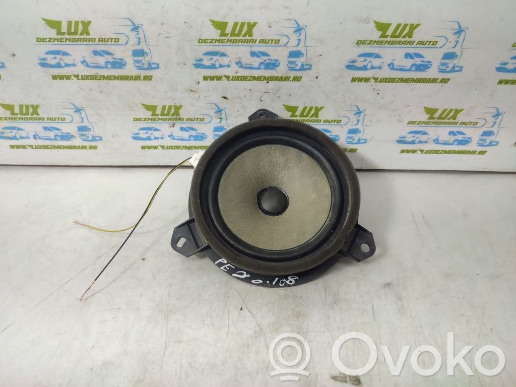 Peugeot 108 Front door speaker 