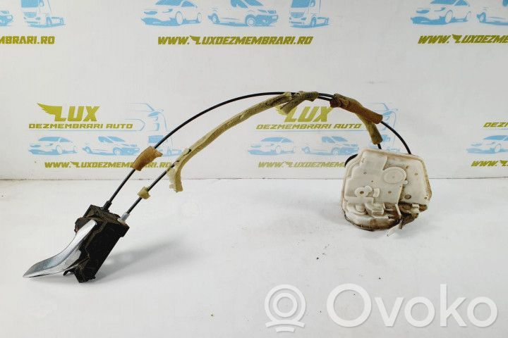 Priekinės durys   T8314RH,T8314RH