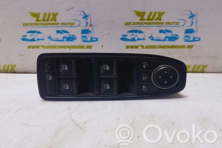 Renault Captur II Interruptor del elevalunas eléctrico 