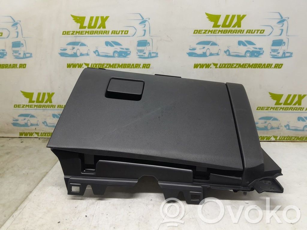 Guantera   KB7W64261
