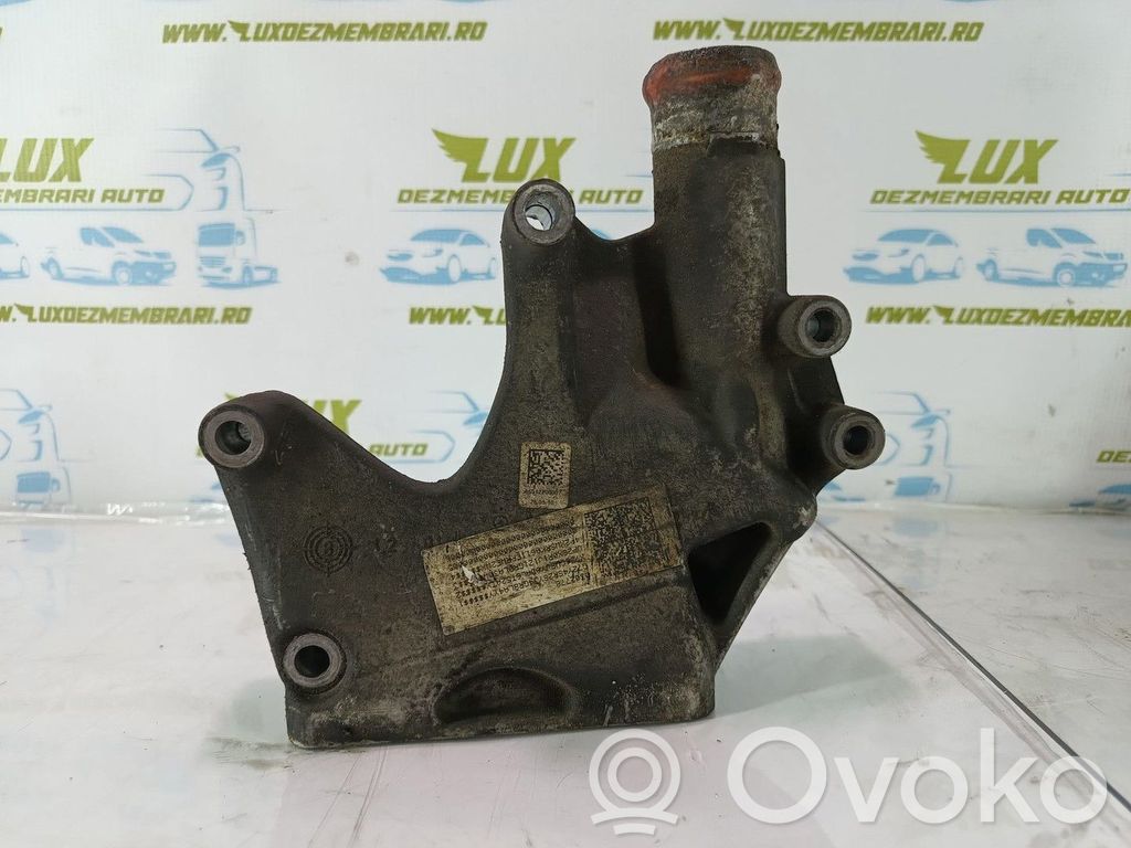Engine mounting bracket   A6512200307