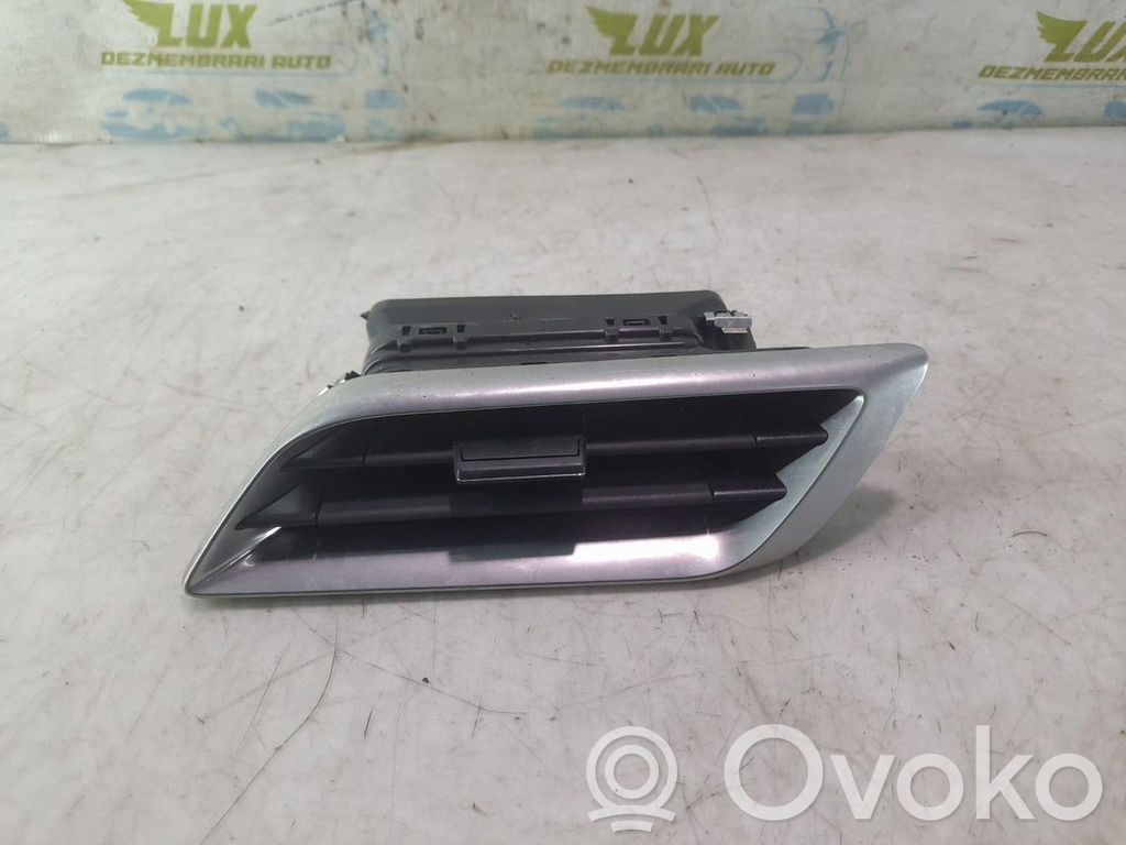 Peugeot 3008 II Centrālais gaisa ventilācijas režģis 