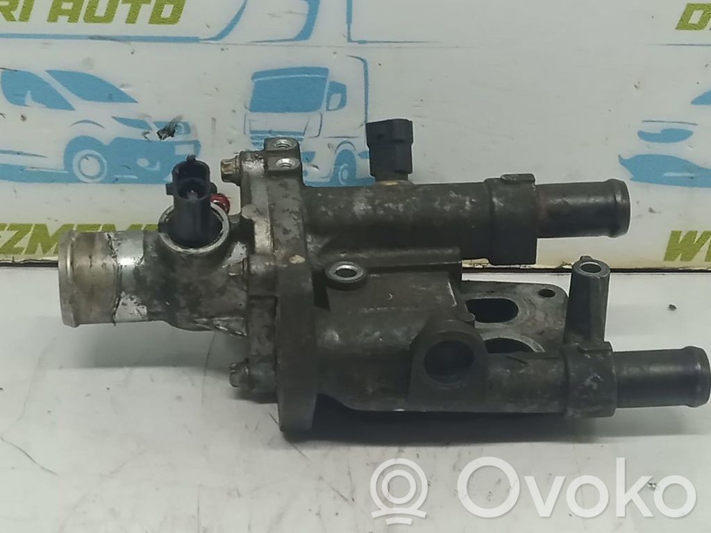 Opel Astra H Carcasă termostat 