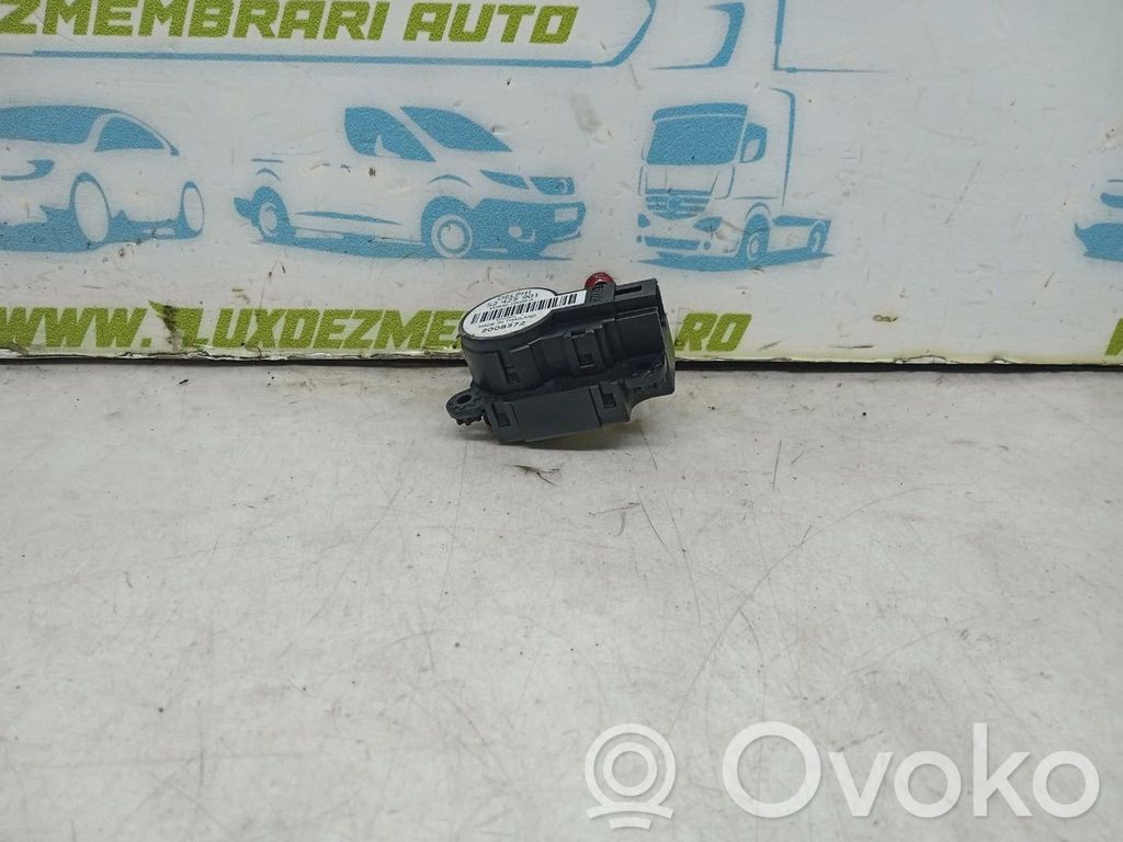 Opel Insignia A Ilmastointilaitteen läpän käyttölaite/moottori (A/C) 