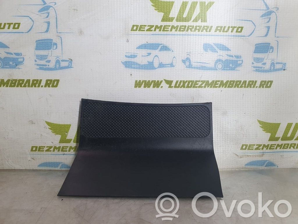 Hyundai ix35 Listwa drzwi przednich 
