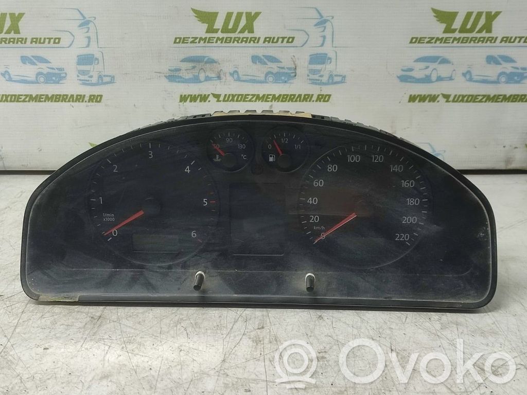 Volkswagen Transporter - Caravelle T5 Muut kojelaudan osat 