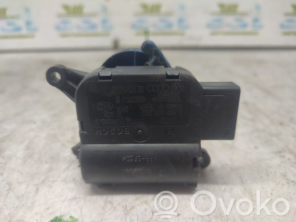 Audi A4 S4 B7 8E 8H Motorino attuatore ricircolo aria dell’A/C