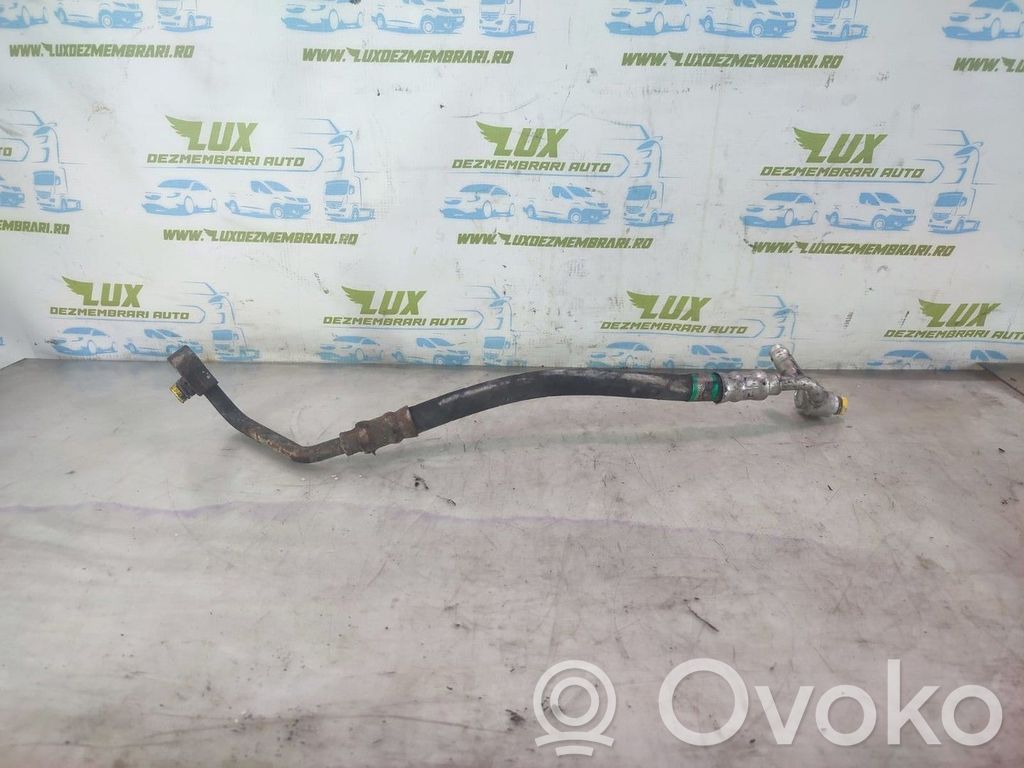 Ilmastointilaitteen putki (A/C)   6904013