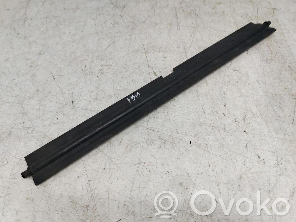 Ford Mondeo MK IV Rivestimento della portiera anteriore (modanatura) 