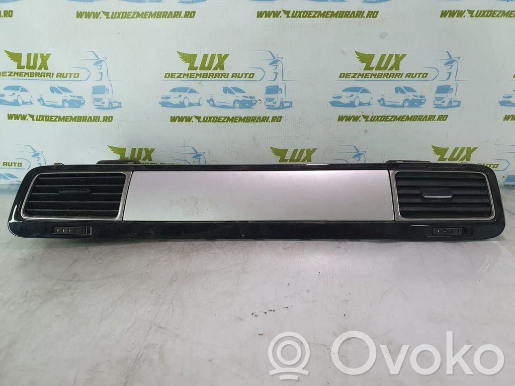 Volkswagen Touareg I Cornice cruscotto