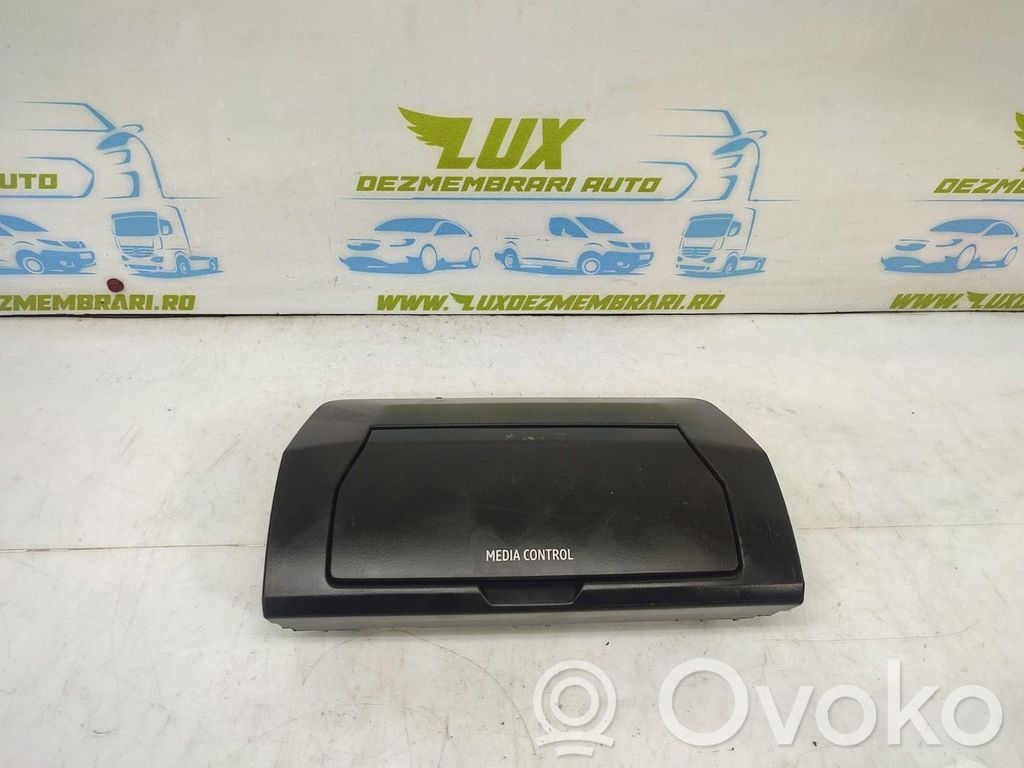 Listwa drzwi przednich   684704053R