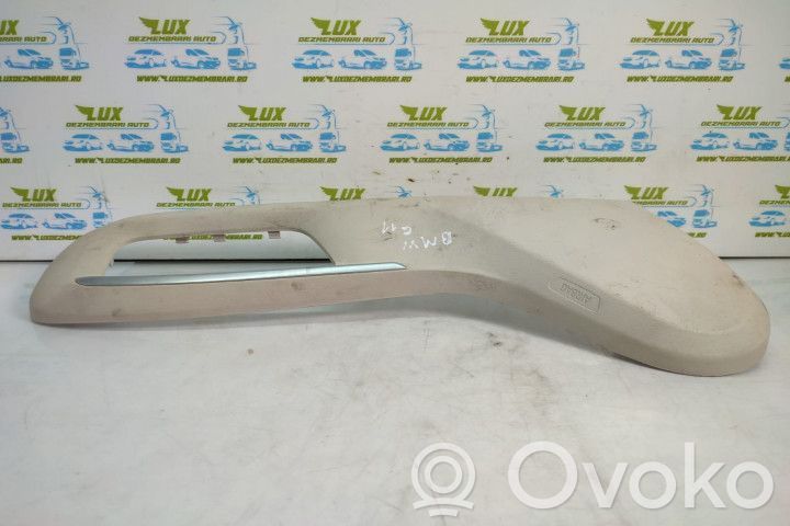 Listwa drzwi przednich   52107368556