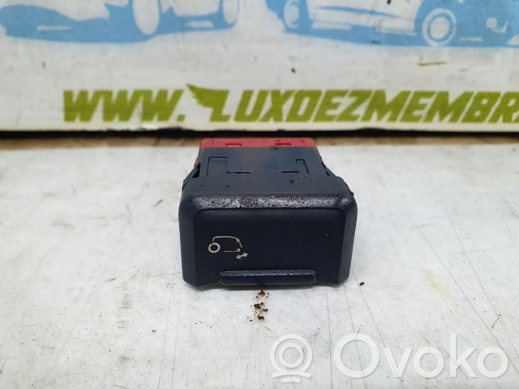 Inne przełączniki i przyciski   1832326