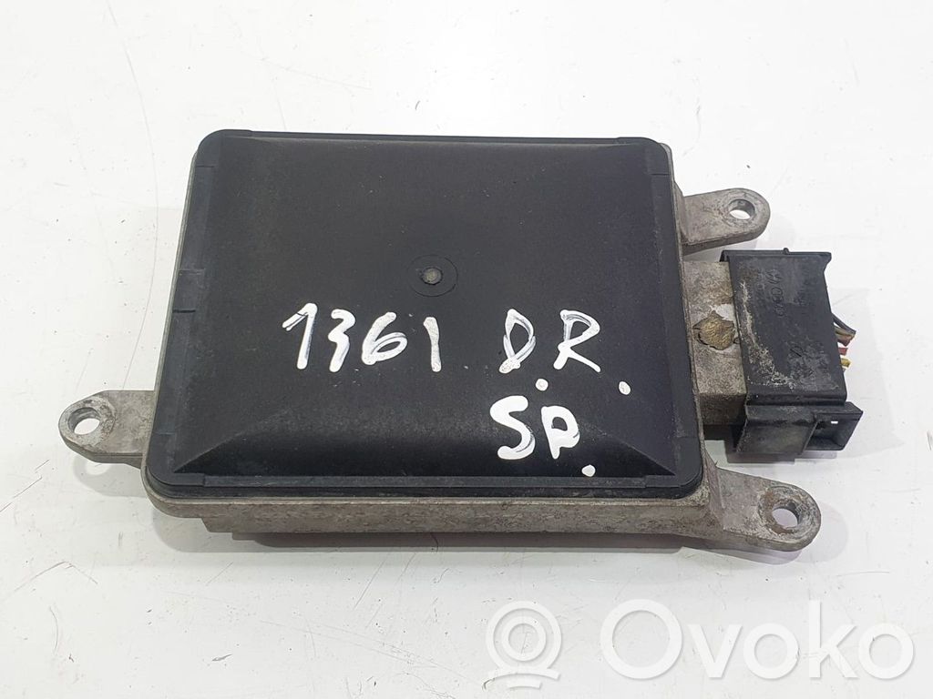 Volkswagen Touareg II Modul de control unghi mort