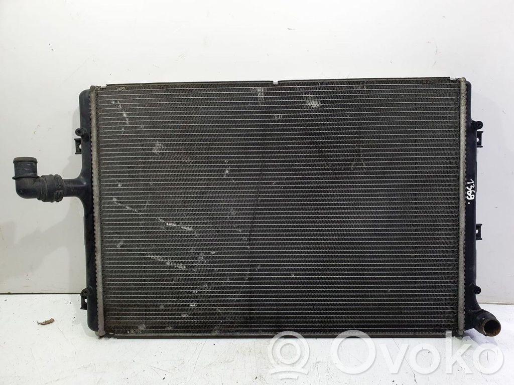 Volkswagen PASSAT B6 Radiatore di raffreddamento