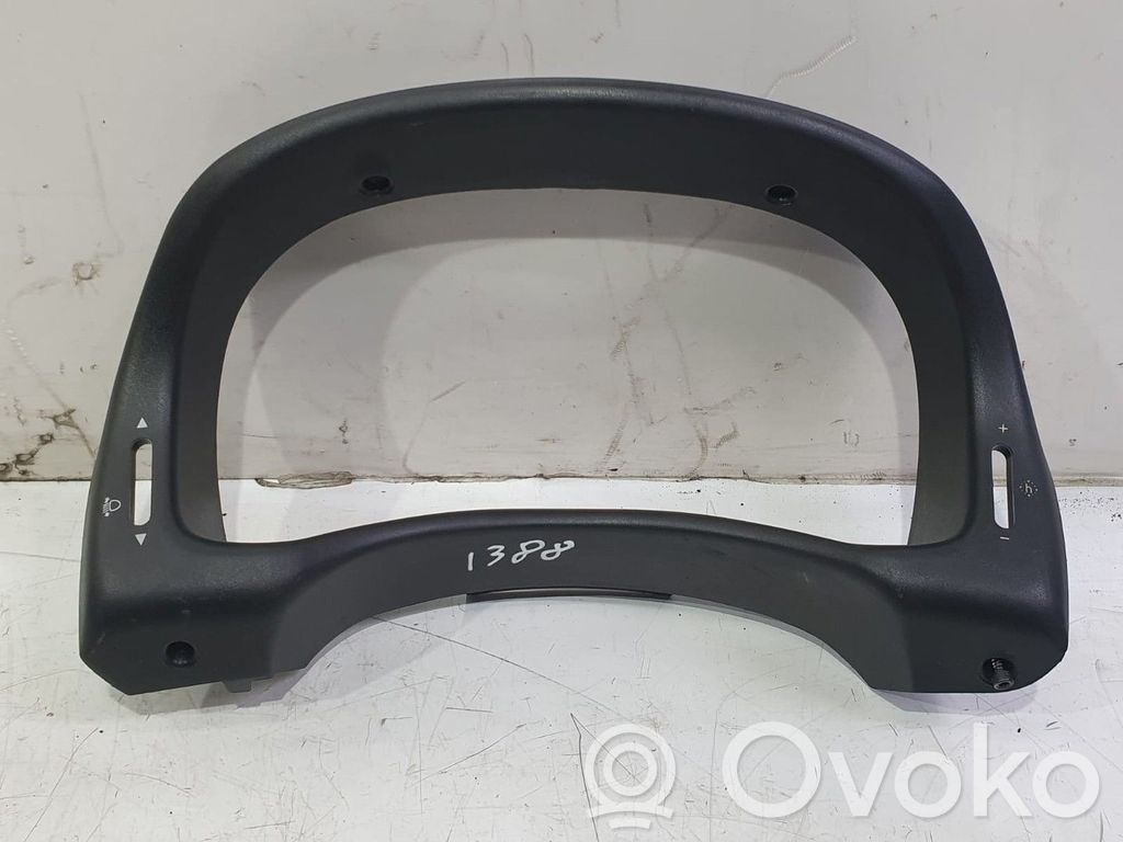Fiat Punto (188) Cornice cruscotto